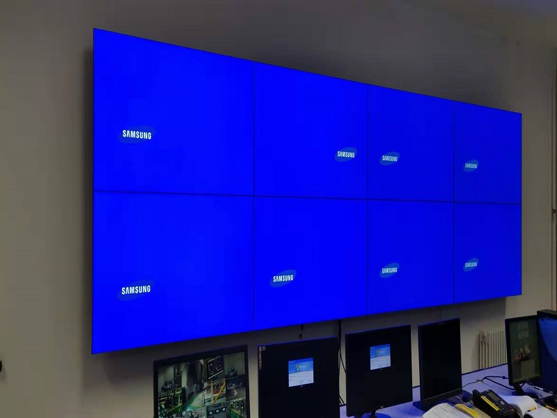 55寸三星2X4拼接屏助力沈陽某集團(tuán)公司監(jiān)(jiān)控案例展示